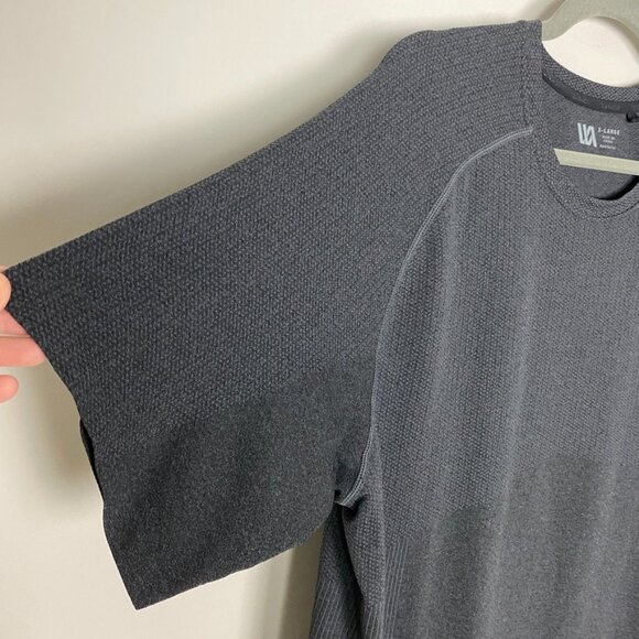 VRST Performance Short Sleeve T Shirt Athletic Gym Mens XL Grey - Picture 3 of 5